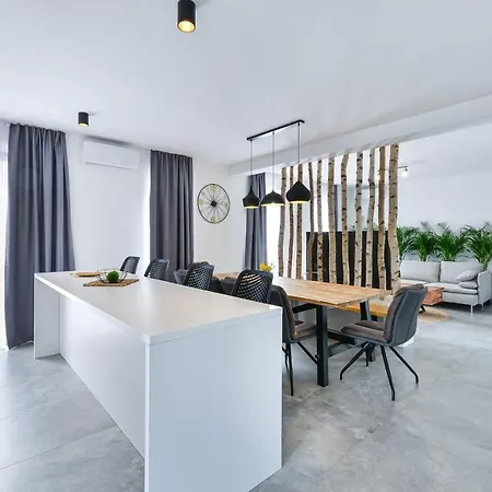 וילה Jean-marie *